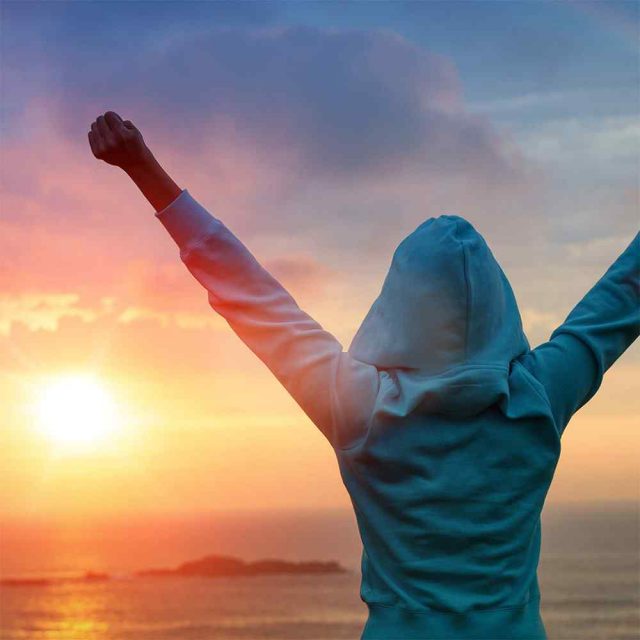 https://www.mass.org.tr/wp-content/uploads/2018/01/img-rising-hands-640x640.jpg